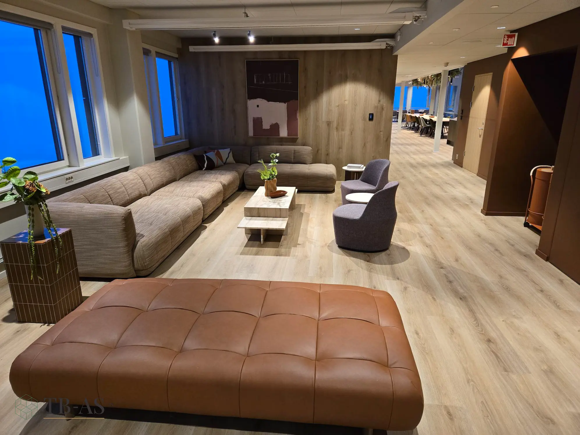 Helsfyr Panorama – inngang og resepsjon